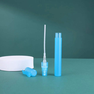 Stylo pulvérisateur désinfectant pour les mains personnalisé avec logo, 10 ml, 5 ml, 3 ml, transparent et noir doré - Product Image 2