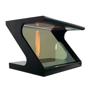Máquina de publicidad de 180 grados, proyección holográfica de pirámide de 3D de 19 pulgadas Con base, modelo de red opcional con pantalla táctil