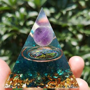 Piramide Orgonite con Perle di Cristallo Naturale Viola, Generatore di Energia Orgonite per Reiki e <span class=keywords><strong>Chakra</strong></span>, 60mm - Product Image 2