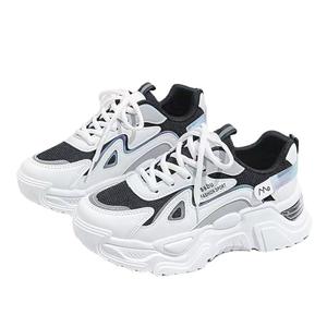 2025 модель дышащая Спортивная обувь для бега для женщин, универсальная и повседневная, с функцией улучшения, Модная стильная обувь - Product Image 1