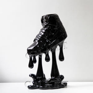 Colección de Esculturas 3D de <span class=keywords><strong>Zapatos</strong></span> Cromados, Boxeo, Kong, <span class=keywords><strong>Gorila</strong></span>, Artesanía de Resina, Bolsa de Dinero, Pato Donald, Escultura Pop Art - Product Image 3