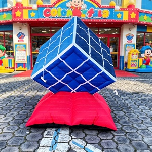 <span class=keywords><strong>Cube</strong></span> magique géant gonflable 3x3 personnalisé avec éclairage LED et base rouge pour boutique de jouets/magasin de jeux, promotion routière/marque de jeux/événement - Product Image 2