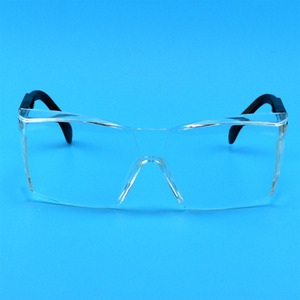 משקפי מגן שקופים מפוליקרבונט, הגנה מפני קרינת UV, משקפי בטיחות קלים עם זרועות מתכווננות - Product Image 2