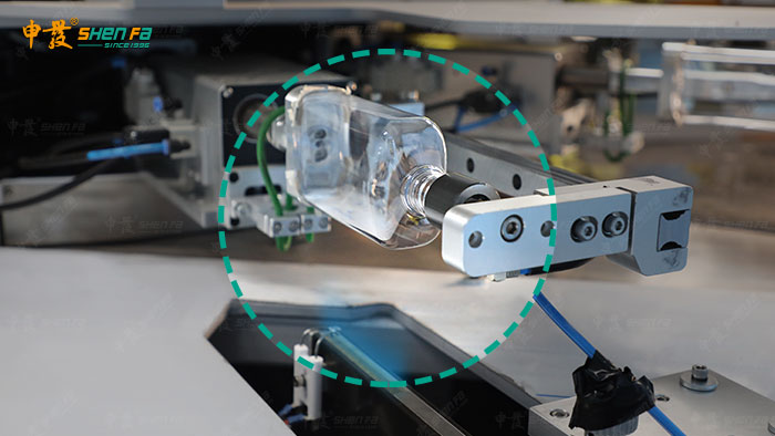 Três cores engarrafam a máquina de impressão da tela de seda de máquina de impressão para as garrafas da loção completamente automáticas