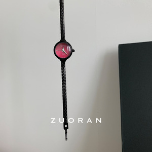 Montre femme ronde noire Bracelet simple montre-bracelet mode personnalisée cadeau femme petit et mignon - Product Image 3