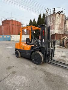 Montacargas Usado Diésel Japonés TCM de 3 Toneladas FD30 FD50 FD70 con Tres Mástiles y Desplazamiento Lateral, Longitud de Horquilla de 1220 mm, 6 Meses de Garantía - Product Image 5