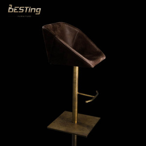 <span class=keywords><strong>Tabouret</strong></span> <span class=keywords><strong>de</strong></span> <span class=keywords><strong>bar</strong></span> italien moderne <span class=keywords><strong>de</strong></span> luxe et minimaliste au design dernier cri, chaise <span class=keywords><strong>de</strong></span> <span class=keywords><strong>bar</strong></span> hexagonale tissée <span class=keywords><strong>de</strong></span> haute qualité <span class=keywords><strong>en</strong></span> <span class=keywords><strong>cuir</strong></span> <span class=keywords><strong>véritable</strong></span> sur mesure - Product Image 2