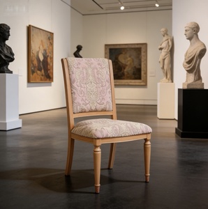 <span class=keywords><strong>Chaise</strong></span> <span class=keywords><strong>de</strong></span> salle à manger en polyester à motif classique FYZK |   <span class=keywords><strong>Chaise</strong></span> Parsons rembourrée <span class=keywords><strong>de</strong></span> style français pour hôtel, restaurant et salle d'événements OEM ODM - Product Image 1
