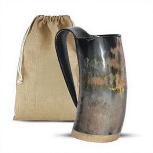 Mug à boire en corne de viking fait main de qualité supérieure, court, en corne naturelle, au meilleur prix FAIZA CRAFT FC-7688 - Product Image 1