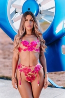 Vente chaude trois pièces Floral Femme maille dentelle acier anneau entrejambe broderie Sexy Lingerie pour femmes vêtements de mode