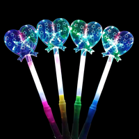 Großhandel LED Leucht-Zauberstab Stern Mond Schneeflocke Herz Schmetterling Blinkende Neon Bunte Weihnachtsfeier Festival Konzert Zubehör