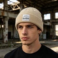 Berretto Lavorato a Maglia con Etichetta Tessuta Personalizzata, Cappello Invernale Unisex in Acrilico, Berretti Invernali Lavorati a Maglia con Logo Personalizzato