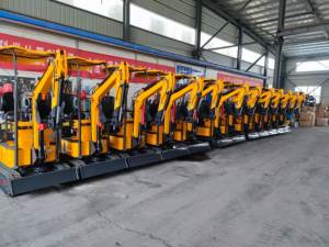 Vente directe en usine du dernier modèle de mini-pelle de 1.2 tonnes avec composants hydrauliques du noyau du moteur Koop PLC de Chine - Product Image 5