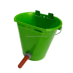 Farming equipment Animal Milk Bucket nontoxic plastic Calf lamb Feeder Milk Teat Bucket with nipple