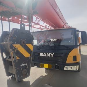 Crane Mobile Teleskopik 5-Bagian STC800T5 Kapasitas Angkat 80 Ton Bekas Profesional untuk Dijual - Product Image 4