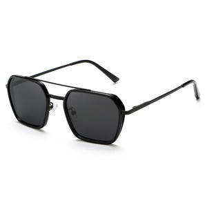 Lunettes de soleil polarisées Greyjack, monture en métal noir, protection UV400, design carré unisexe, type 3, verres TAC - Product Image 2