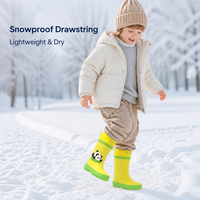 Bottes de pluie pour enfants en caoutchouc naturel souple, personnalisables (OEM/ODM), vente en gros d'usine, idéales pour le jardin et les activités saisonnières.