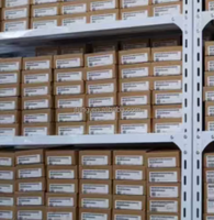 Contrôleur logique programmable PLC avec écran LED 6ED10521MD080BA1