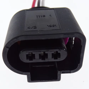 Capteur de position d'arbre à cames à <span class=keywords><strong>3</strong></span> broches Capteur de position de vilebrequin Bouchon de <span class=keywords><strong>pompe</strong></span> à <span class=keywords><strong>huile</strong></span> haute pression Bouchon de faisceau 3B0973703G 3B0973703G - Product Image 2