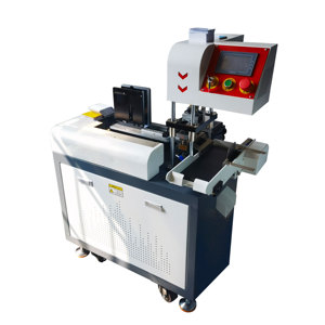 Poinçonneuse ronde automatique Perforatrice de cartes en PVC Credentials Hole-making <span class=keywords><strong>Machine</strong></span> - Product Image 4