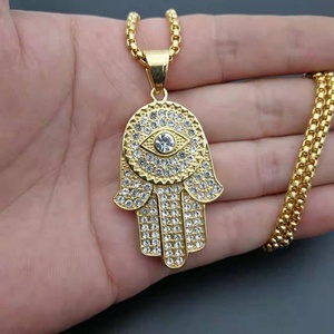 Pendentif personnalisé de haute qualité plaqué or, main de Fatima - Product Image 6