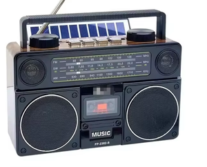 Radio cassette rétro solaire multi-bandes pour le camping en plein air, cadeau d'urgence, logo personnalisé, plastique - Product Image 1