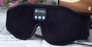 หน้ากากปิดตาแบบ 3 มิติ ป้องกันแสงได้เต็มที่ พร้อมหูฟังในตัว สายรัดยางยืดปรับได้ และไมโครโฟนสำหรับฟังเพ<span class=keywords><strong>ล</strong></span>งขณะนอนห<span class=keywords><strong>ล</strong></span>ับ - Product Image 3