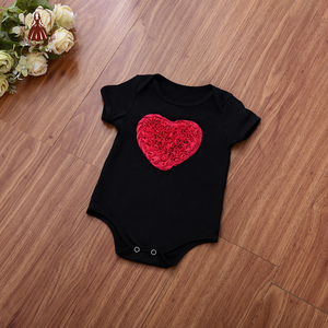 3 pezzi <span class=keywords><strong>1</strong></span> Anni Appena Nato Infantile Insiemi Dei Vestiti del Modello di Cuore Rosso Nero Pagliaccetti Del Bambino di Rosa Vestito Dal Tutu Del Bambino Delle Ragazze Del Pagliaccetto con Headha - Product Image 3