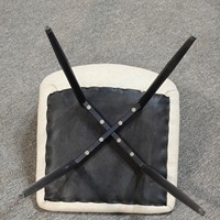 Chaise d'appoint matelassée à carreaux de luxe léger, prix direct de gros, chaise de salle à manger moderne en mousse haute densité avec pieds en fer, pour la maison, le bureau et le parc
