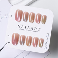 Styles aléatoires, designs personnalisés faits à la main pour ongles, faux ongles à presser avec boîte de présentation en acrylique, vente de liquidation à durée limitée