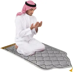 便携式软毛绒奢华设计土耳其天鹅绒祈祷地毯旅行地毯斋月礼品伊斯兰祈祷垫