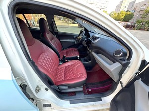 <span class=keywords><strong>Suzuki</strong></span> Alto 1.0 Luxury 2013, Manuale, Efficiente nei Consumi, Ideale per il Pendolarismo Urbano, Divertente da Guidare, Basso Costo di Proprietà - Product Image 5