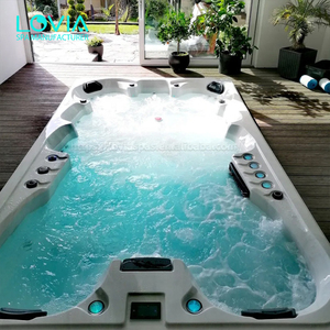 Großer Outdoor-Party- und Freizeit-Whirlpool-SPA - Product Image 1