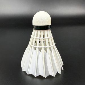 Volant de badminton SNOWPEAK SP-02 en plumes d'oie de première qualité, faible MOQ, personnalisation OEM disponible, stabilité de vol A++ - Product Image 4