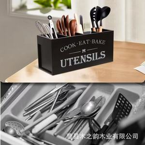 Estante para utensilios de cocina de madera maciza, negro, con parte superior abierta y compartimentos para almacenamiento y organización de utensilios de cocina - Product Image 2