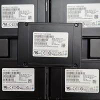 SSD NVMe U.2 Samsung 7.68TB Enterprise Data Center Solid State Drive PM1733/PM983a