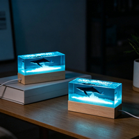 Lampe de table LED en résine en forme de mini baleine, avec USB, thème marin, lumière de nuit iceberg, souvenir de plage, cadeau d'anniversaire, vente en gros