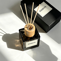 Bouteille en verre vide noire transparente carrée pour diffuseur de parfum avec bâtonnets en rotin, impression OEM pour la décoration intérieure, commande en gros