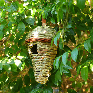 Nichoir en paille tressée fait main, rond, écologique, décoration de jardin pour oiseaux, taille moyenne - Product Image 3