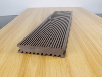 Terrasse en composite WPC Rongke, prix d'usine OEM, imperméable et résistant à l'humidité, terrasse extérieure en bois-plastique