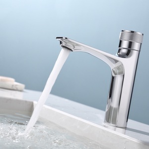 Grifo de Lavabo de Baño de Acero Inoxidable Cromado Deao con Interruptor de Botón Redondo - Product Image 4