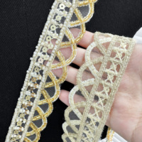 Ruban de dentelle brodé perlé doré en gros pour robe Abaya, tenue de mariée, robe de soirée et décoration de vêtements