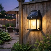 Lampe Murale Activée par Détecteur de Mouvement Moderne Étanche à Haute Lumen Extérieur, Applique Murale Solaire LED de Jardin