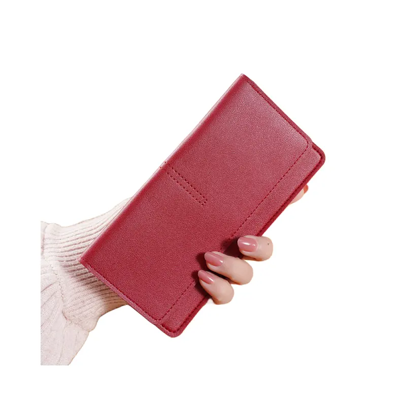 محفظة صغيرة من جلد البولي يوريثان مزودة بسلسلة صغيرة لحمل البطاقات مناسبة كهدية للنساء للبيع بالجملة
