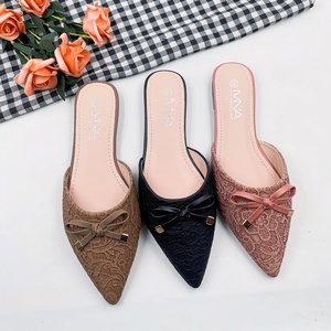 <span class=keywords><strong>Mules</strong></span> à talons pour femmes, <span class=keywords><strong>sandales</strong></span> à nœud papillon, élégantes et tendance, style banquet, à bout pointu, talons bas - Product Image 1