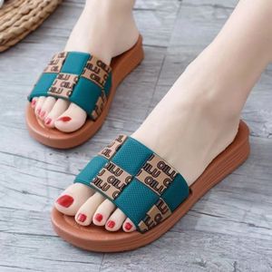 Mode d'été pour femmes Mules à bout ouvert antidérapantes fond souple pantoufles d'extérieur tongs à bout carré conception chaude légère automne - Product Image 4