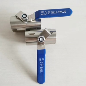 Válvula de bola de acero inoxidable con rosca interna de 1/2 pulgada, operación manual para sistemas de calentamiento de agua Q11F-16P DN15 - Product Image 3