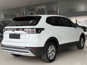 Volkswagen Tharu 300TSI d'<span class=keywords><strong>occasion</strong></span>, SUV compact 1.5L Turbo Euro VI 2024, 5 places, faible kilométrage, conduite à gauche, prêt à l'exportation, excellent état - Product Image 2