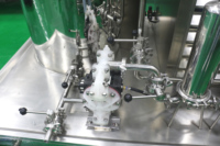 Ligne de production de parfum entièrement automatique avec machine de mélange et de congélation