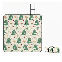 Couverture de pique-nique portable à ultrasons, tapis matelassé imperméable avec imprimé cartoon pour le camping en plein air et la plage